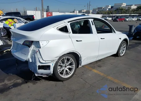 2022 Tesla Model Y Long Range Dual Motor All-Wheel Drive from USA, damaged, VIN 7SAYGDEE6NF438978